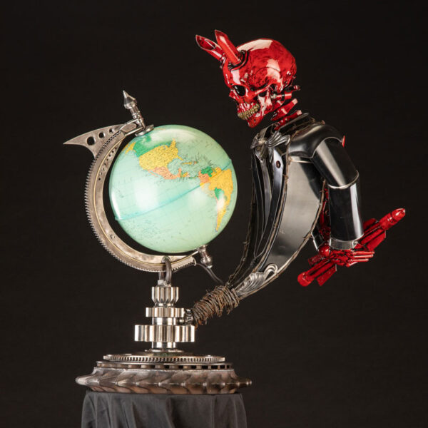 "Evil-Inc." Skull Sculpture Globe Lamp