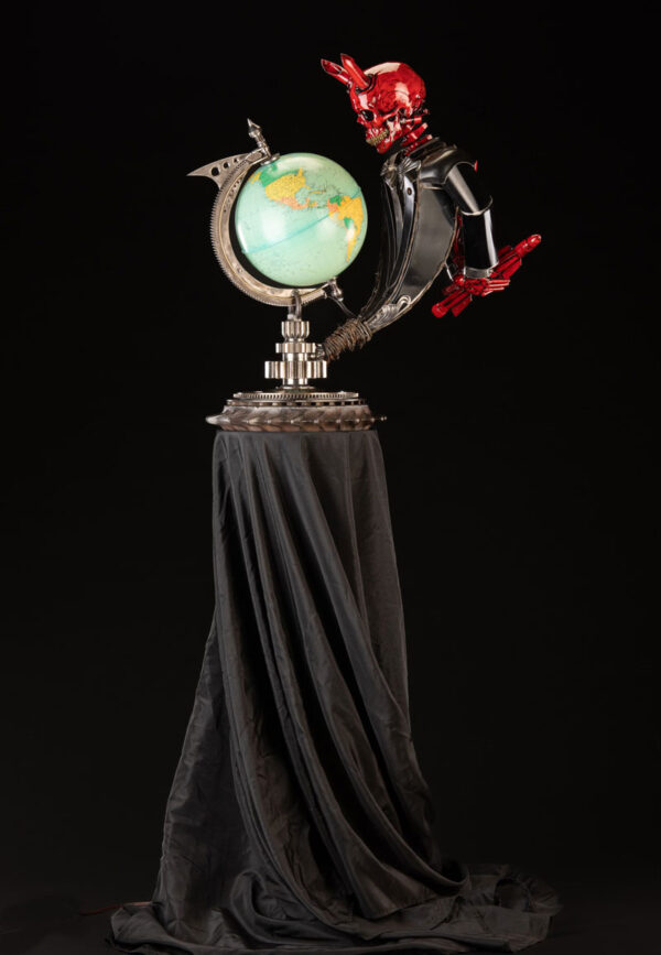 "Evil-Inc." Skull Sculpture Globe Lamp - Image 6